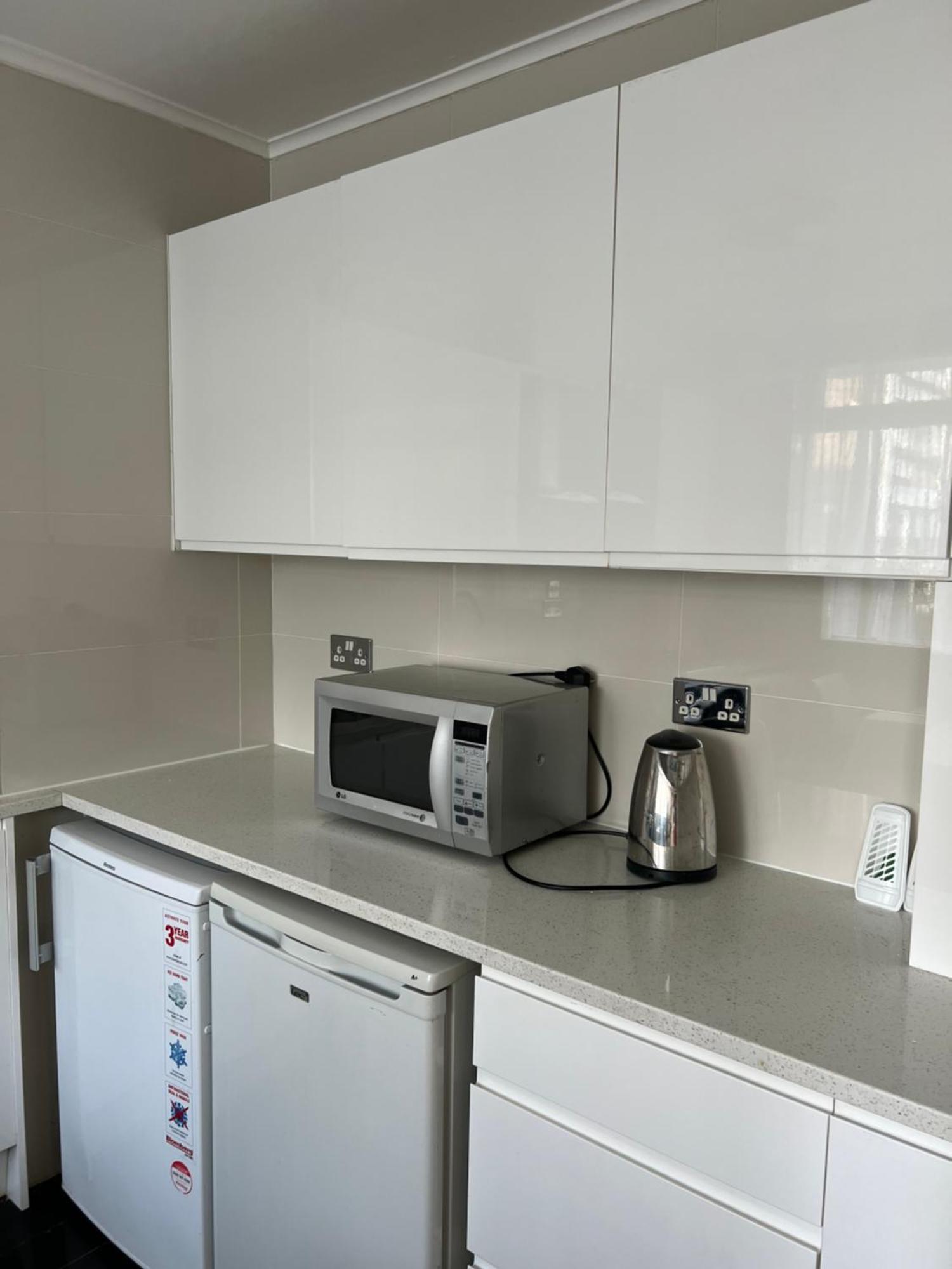 Modern 3 Bedroom 3 Bathroom With Private Garden - Maida Vale Apartamento *